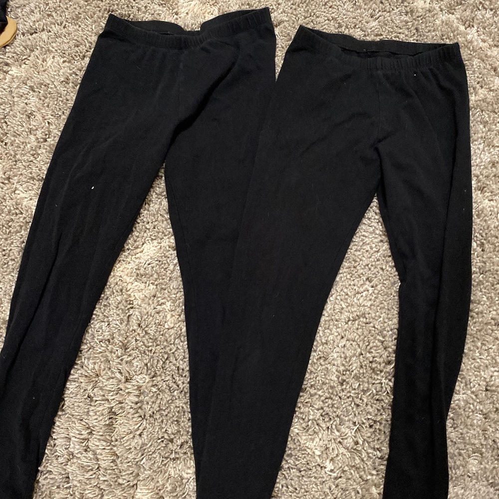 Black leggings